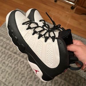 Air Jordan 9 OG Retro shoes